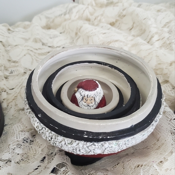 4 Santa Claus Christmas Nesting Dolls Matryoshka Russian Style HP Ceramic - Picture 4 of 6